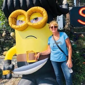 Meet your Posher, Julie